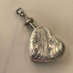 Antique vintage 50's sterling silver 925 perfume poison pendant‎